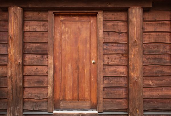 Log Cabin Siding Installation in Ellensburg
