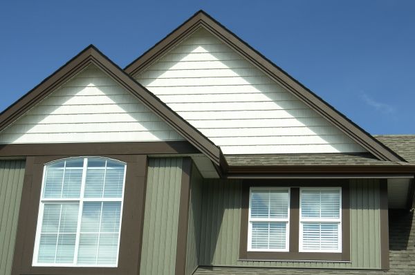 Cost of Vertical Vinyl Siding Repair in Ellensburg